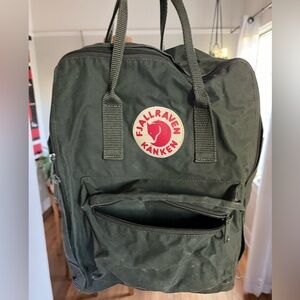 Classic Fjall Kranken Backpack (Forest Green)